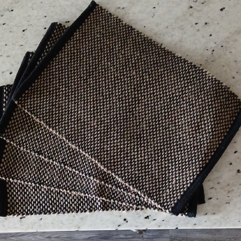 Black And Tan Woven Jute And Cotton Placemats Set Of 4 Like New